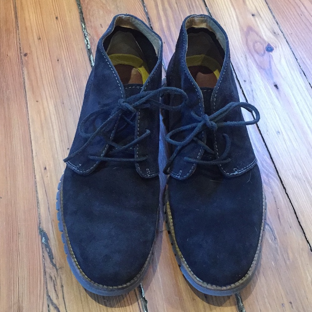 Men’s Cole Haan black suede tie shoes in size 9